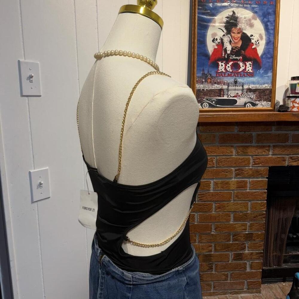 Forever 21 black bodysuit with gold chain detail Size S NWT New with Tags
